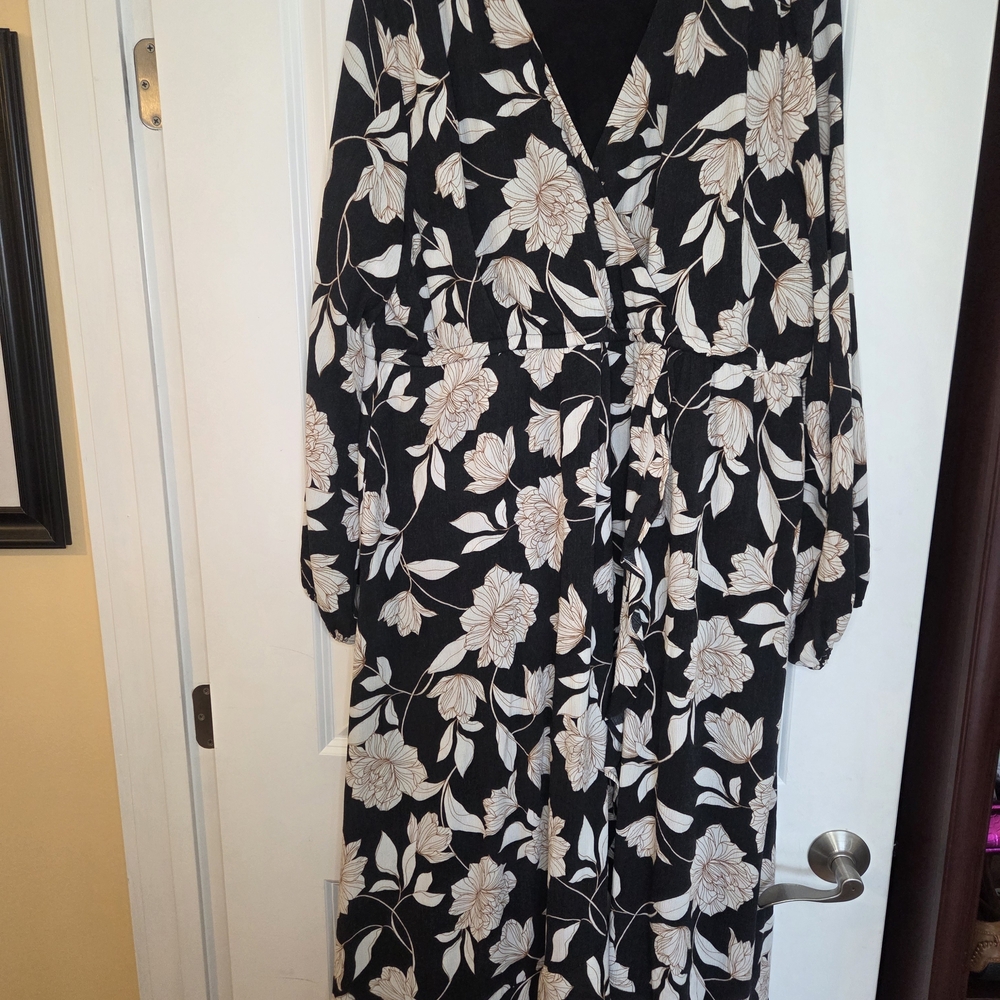 Torrid Midi Crinkle Gauze Ruffles SZ 2X (18-20) Preloved